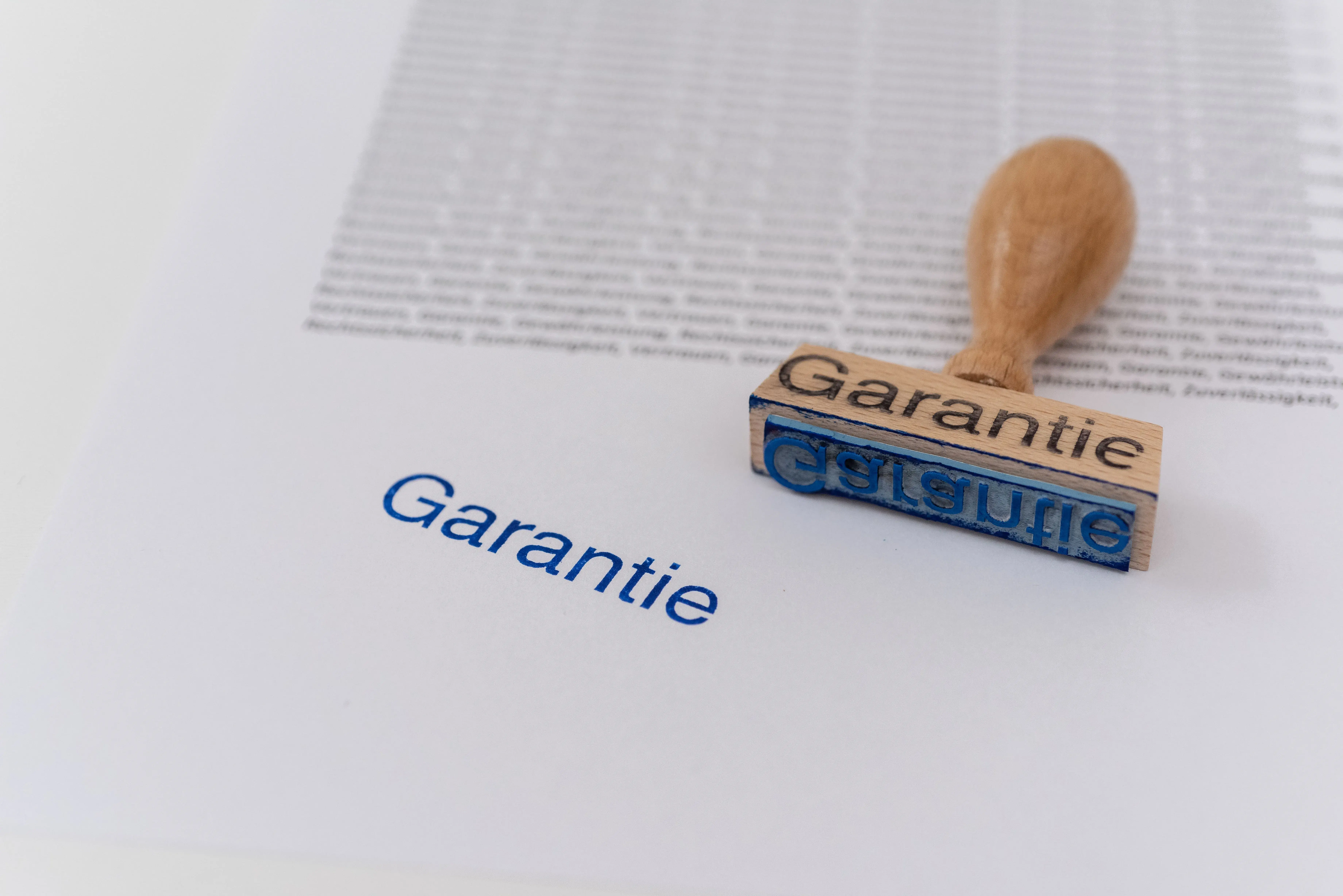 Garantie mit Stempel bescheinigt